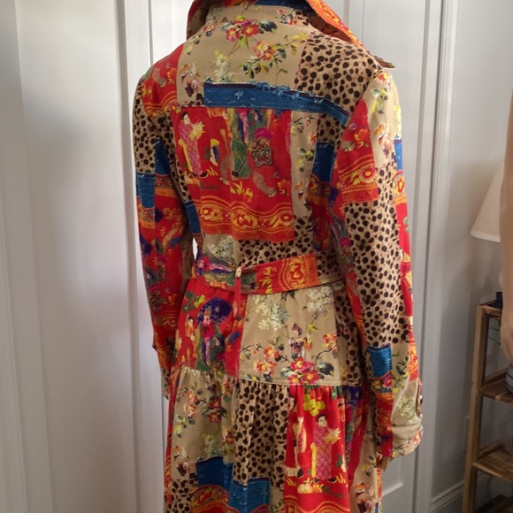 Women’s Simon Chang Sz10 Maxi coat-multicolored Asian print. Belted w/pockets. - Picture 3 of 10
